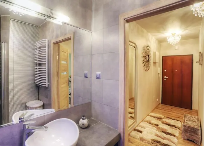 Ekskluzywny W Centrum Z Balkonem I Parkingiem 크라쿠프