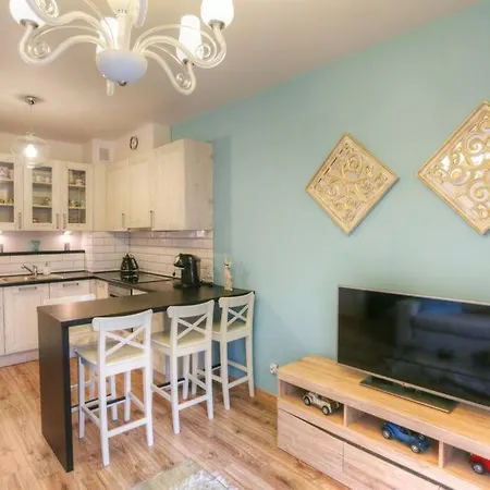 Ekskluzywny W Centrum Z Balkonem I Parkingiem アパート