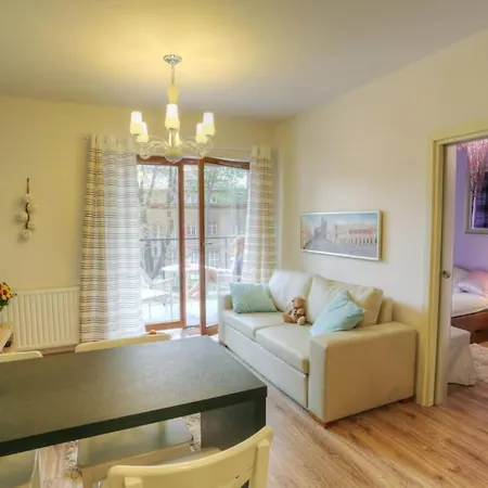 Ekskluzywny W Centrum Z Balkonem I Parkingiem Daire Krakow